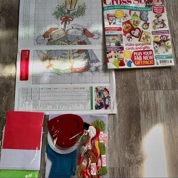 ENJOY CROSS-STITCH CHRISTMAS edition 2017 issue 18 - Picture 3 of 16